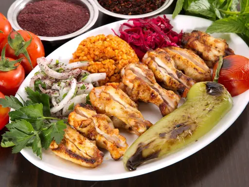 1 KG. Kanat + 2.5 LT. Kola